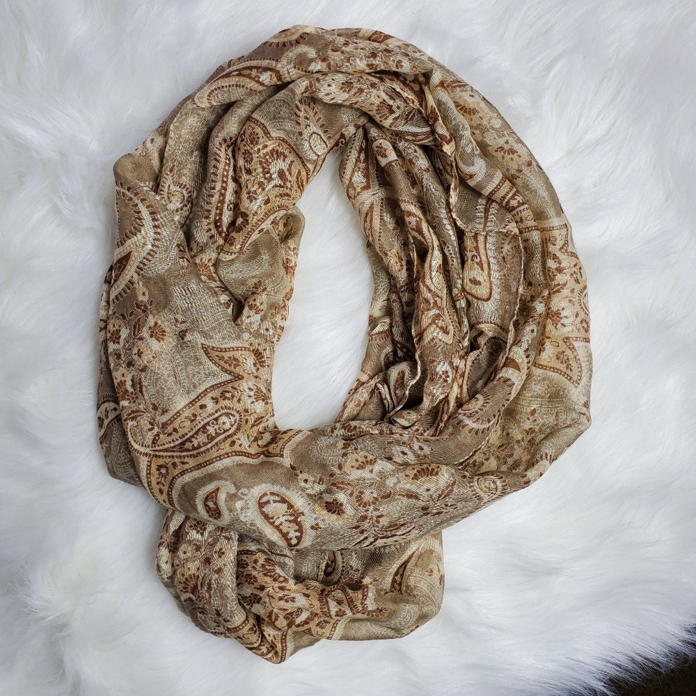 Lightweight infinity scarf NWOT